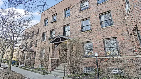 322 Main St #2, Evanston, IL 60202