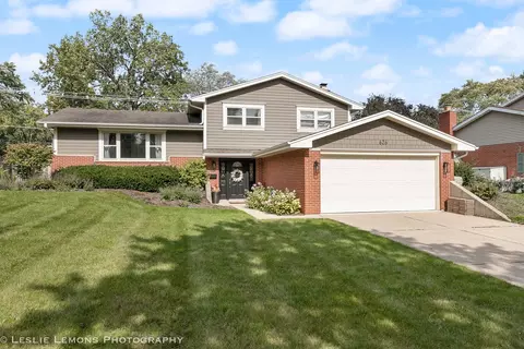 626 69th St, Darien, IL 60561