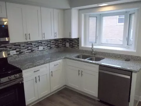 8237 Austin Ave, Burbank, IL 60459 photo 7