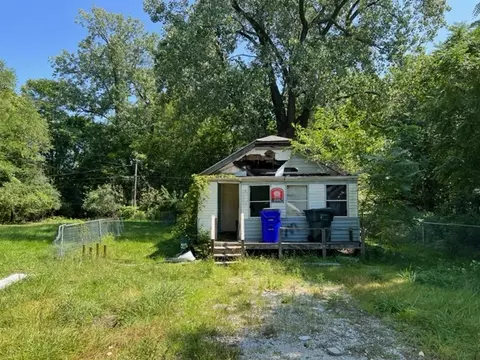 13603 S Ridgeway Ave, Robbins, IL 60472
