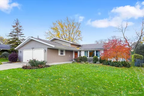 1735 Norwell Ln, Schaumburg, IL 60193
