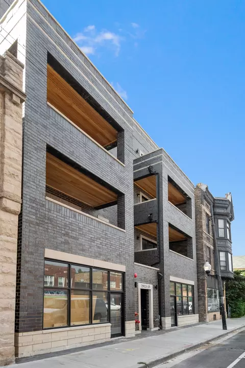 2913 W Belmont Ave #4A, Chicago, IL 60618