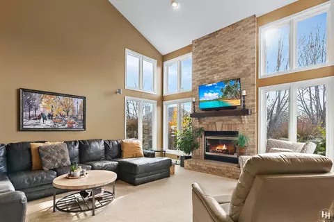2023 Tunbridge Trl, Algonquin, IL 60102 photo 18