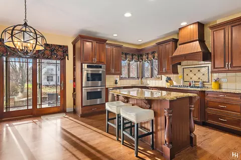 2023 Tunbridge Trl, Algonquin, IL 60102 photo 10