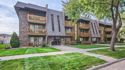 10432 S Keating Ave #A2, Oak Lawn, IL 60453