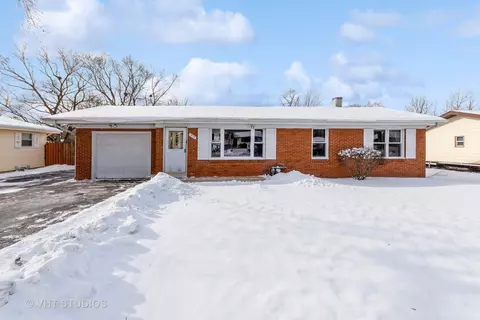 1913 White Ave, Joliet, IL 60433