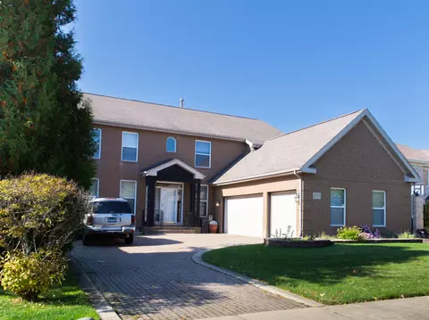 2512 Joshua Ln, Northbrook, IL 60062