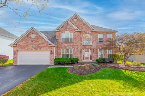 1925 Yukon Dr, Bolingbrook, IL 60490