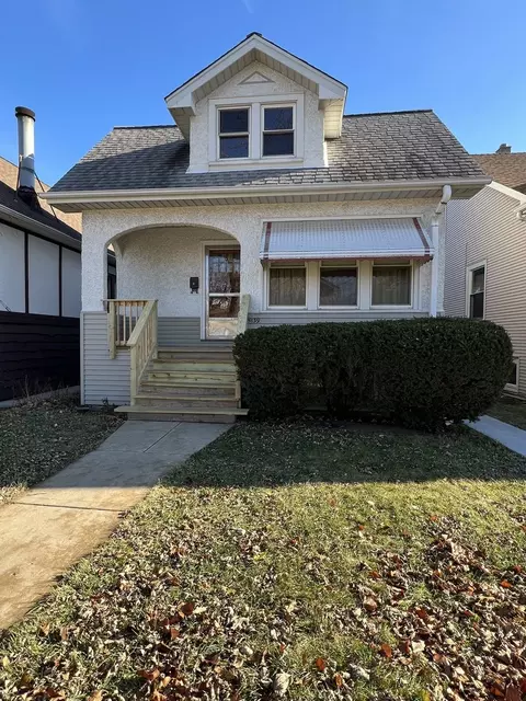 5139 N Kolmar Ave, Chicago, IL 60630