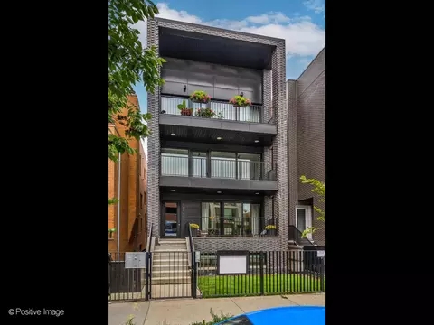 1064 N Paulina St #2, Chicago, IL 60622
