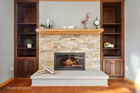 17 Sunrise Ln, Algonquin, IL 60102 photo 6