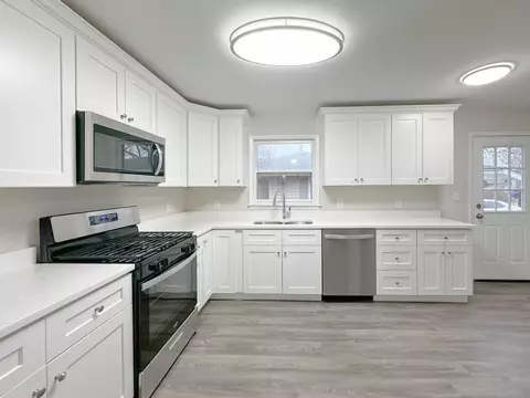 1916 Robert St, Aurora, IL 60506 photo 5