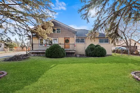707 W Wise Rd, Schaumburg, IL 60193