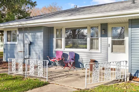 140 E 1st St, Braidwood, IL 60408 photo 5