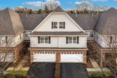 123 N Auburn Hills Ln N #123, Addison, IL 60101