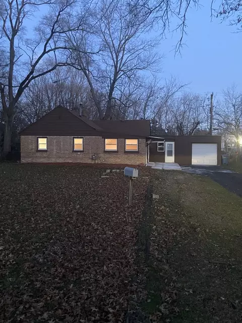 Exterior - 3735 Emerald Ave, Steger, IL 60475 photo 4 of 5