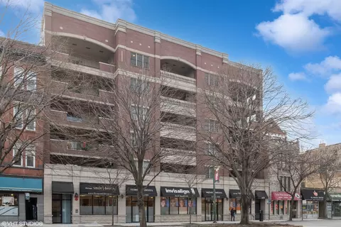 437 W North Ave #602, Chicago, IL 60610