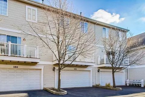 184 Lucerne Ct, Wheeling, IL 60090 photo 42