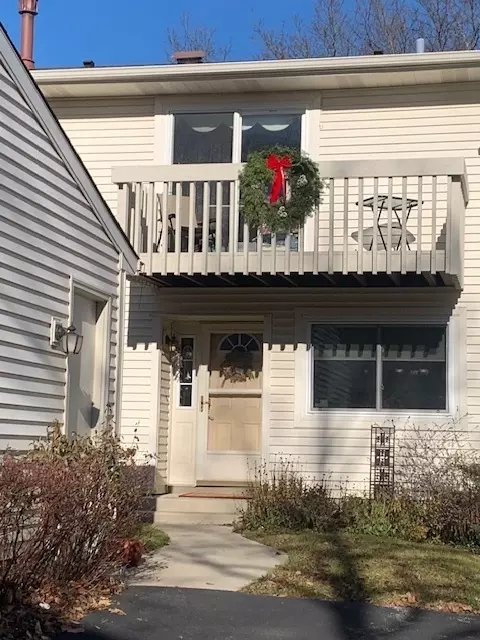 162 Brandywine Ct, Vernon Hills, IL 60061
