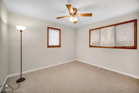 2402 Wing St, Rolling Meadows, IL 60008 photo 11