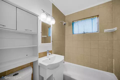2402 Wing St, Rolling Meadows, IL 60008 photo 10