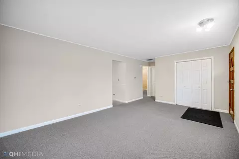 2402 Wing St, Rolling Meadows, IL 60008 photo 15