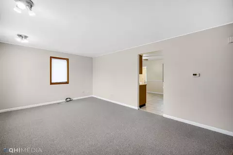 2402 Wing St, Rolling Meadows, IL 60008 photo 6