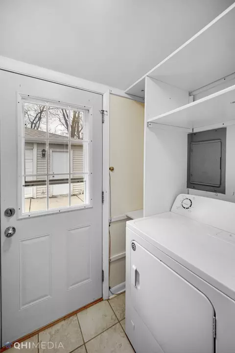 2402 Wing St, Rolling Meadows, IL 60008 photo 17