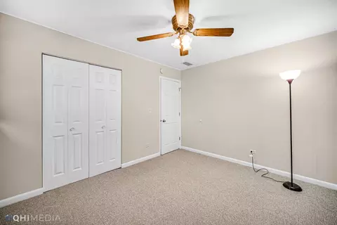 2402 Wing St, Rolling Meadows, IL 60008 photo 12