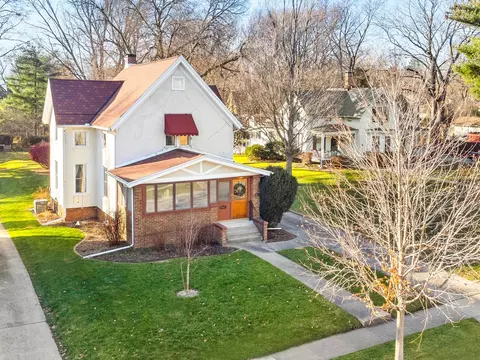 603 N School St, Normal, IL 61761 photo 2