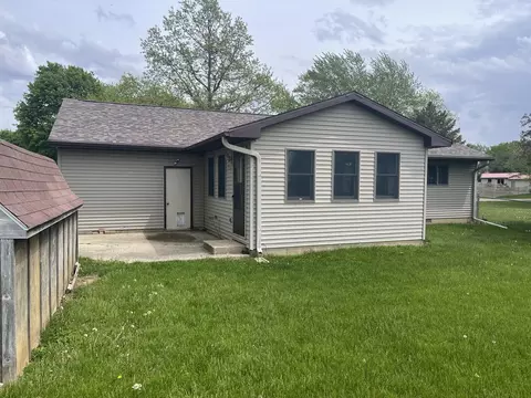 Exterior - 217 N Albert Ave, Mcnabb, IL 61335 photo 1 of 2