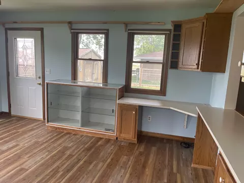 Living - 217 N Albert Ave, Mcnabb, IL 61335 photo 3 of 6