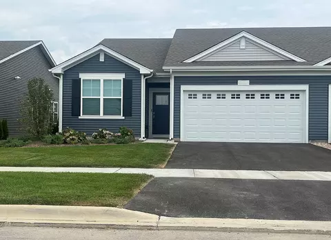 301 Ridley St, North Aurora, IL 60542