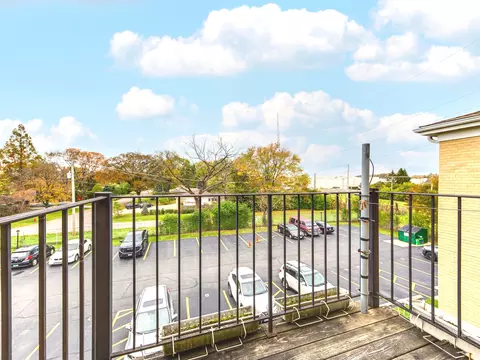 9360 Hamilton Ct #C, Des Plaines, IL 60016 photo 18