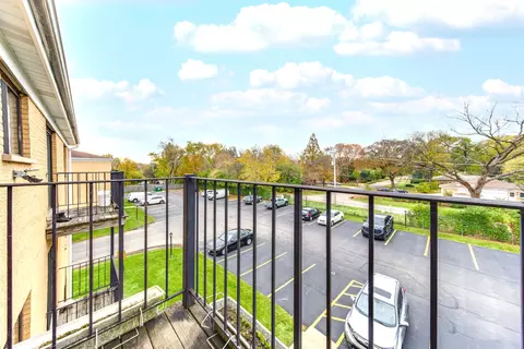 9360 Hamilton Ct #C, Des Plaines, IL 60016 photo 19