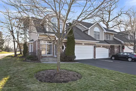 84 N Drew Ct, Palatine, IL 60067