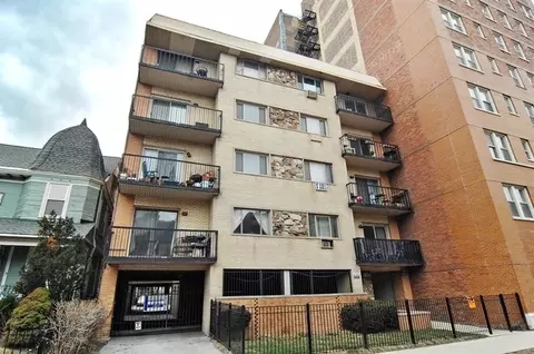 5406 S Harper Ave #502, Chicago, IL 60615