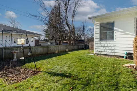 817 Sheridan Rd, Normal, IL 61761 photo 35