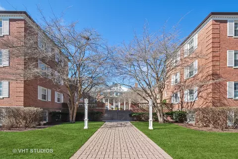 1404 Hinman Ave #G, Evanston, IL 60201