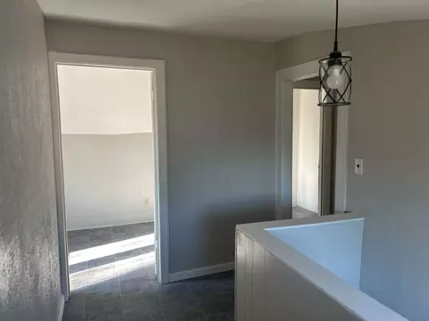 521 E Center St, Freeport, IL 61032 photo 13