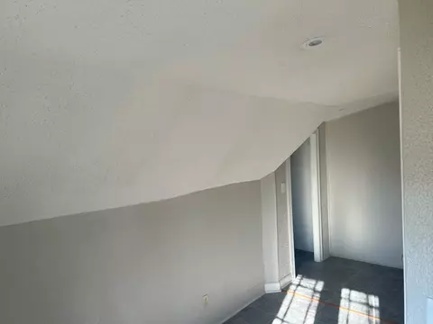 521 E Center St, Freeport, IL 61032 photo 16
