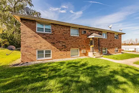 601 Pasadena Ave, Crest Hill, IL 60403