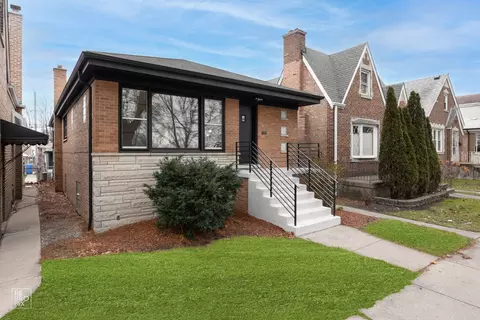 5245 N Austin Ave, Chicago, IL 60630