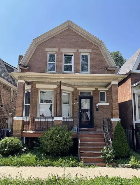 6716 S Champlain Ave, Chicago, IL 60637
