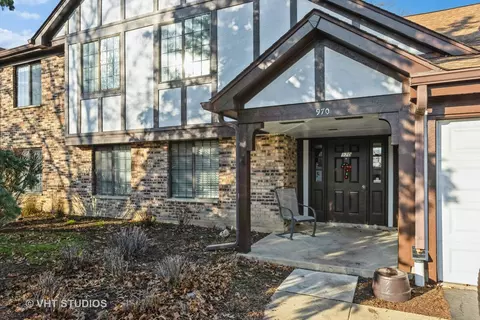 970 Yosemite Trl #C7, Roselle, IL 60172