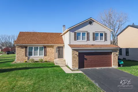 1990 Witt Ct, Lombard, IL 60148