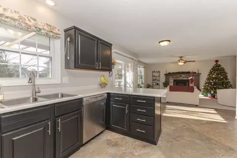 2807 Polo Rd, Bloomington, IL 61704 photo 10