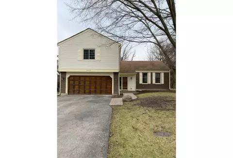 1465 Deer Run Rd, Gurnee, IL 60031