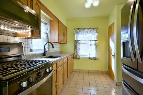 5113 Saint Charles Rd, Berkeley, IL 60163 photo 7