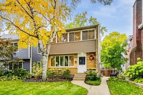 1715 Brummel St, Evanston, IL 60202